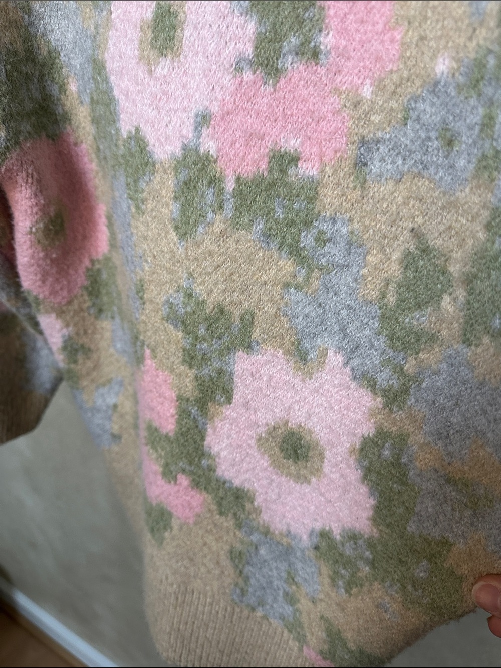 ASTR The Label Floral Pattern V‑Neck Cardigan sz XS - Picture 14 of 16